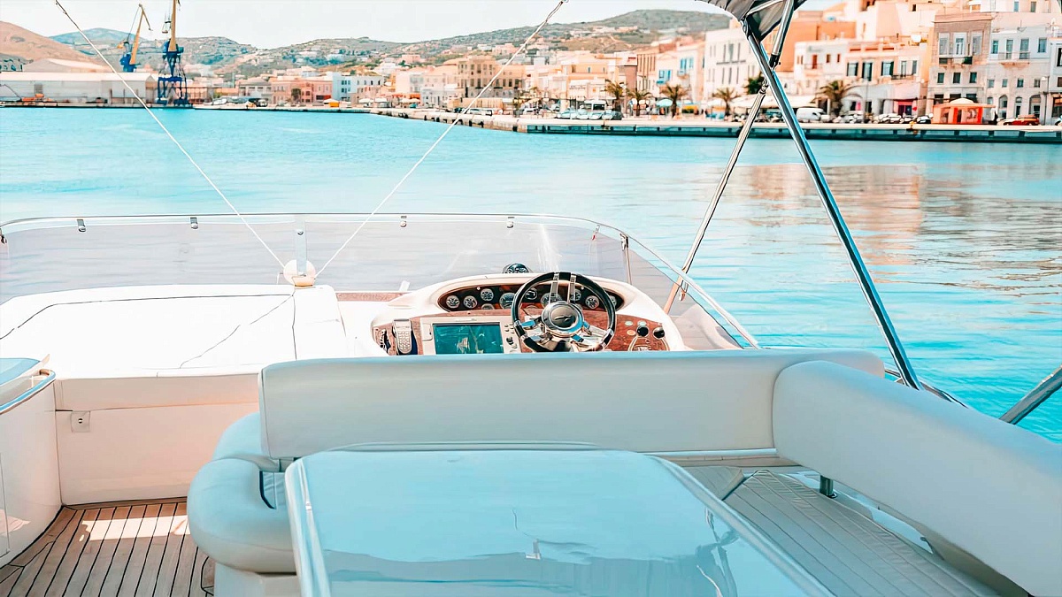 Аренда моторной яхты Sunseeker Manhattan 54 в Миконосе